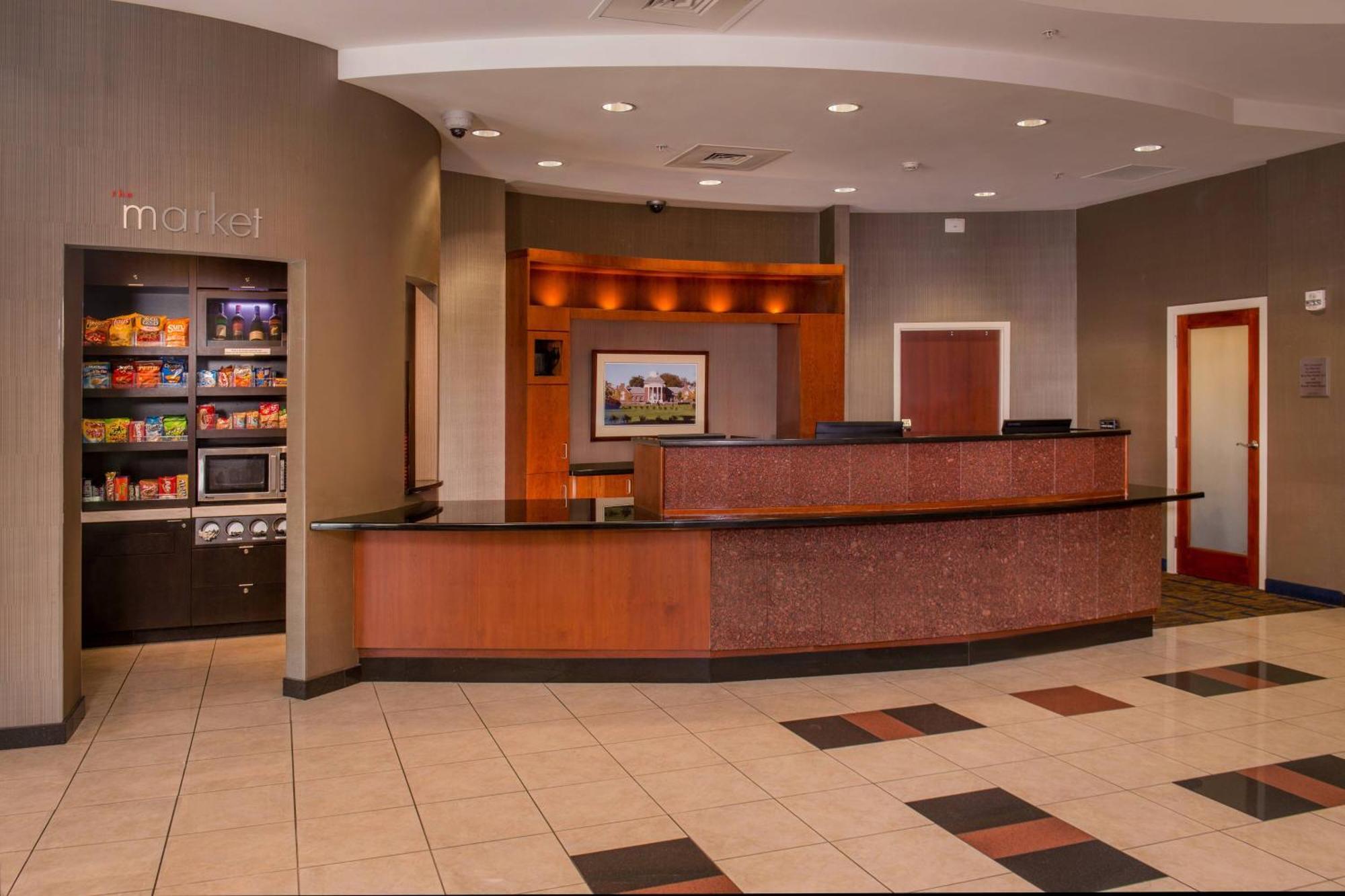 Courtyard By Marriott Newark-University Of Delaware Buitenkant foto