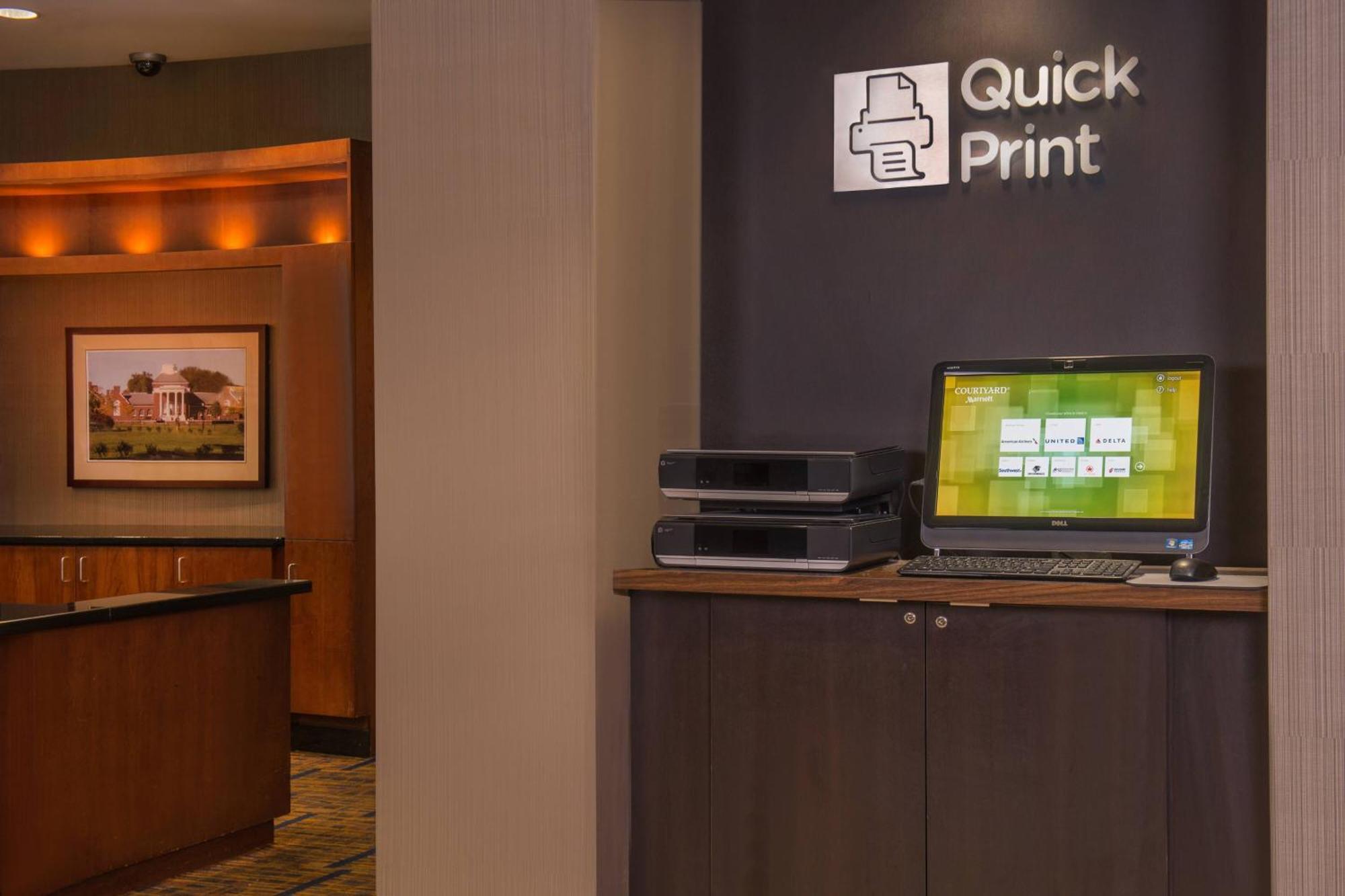 Courtyard By Marriott Newark-University Of Delaware Buitenkant foto