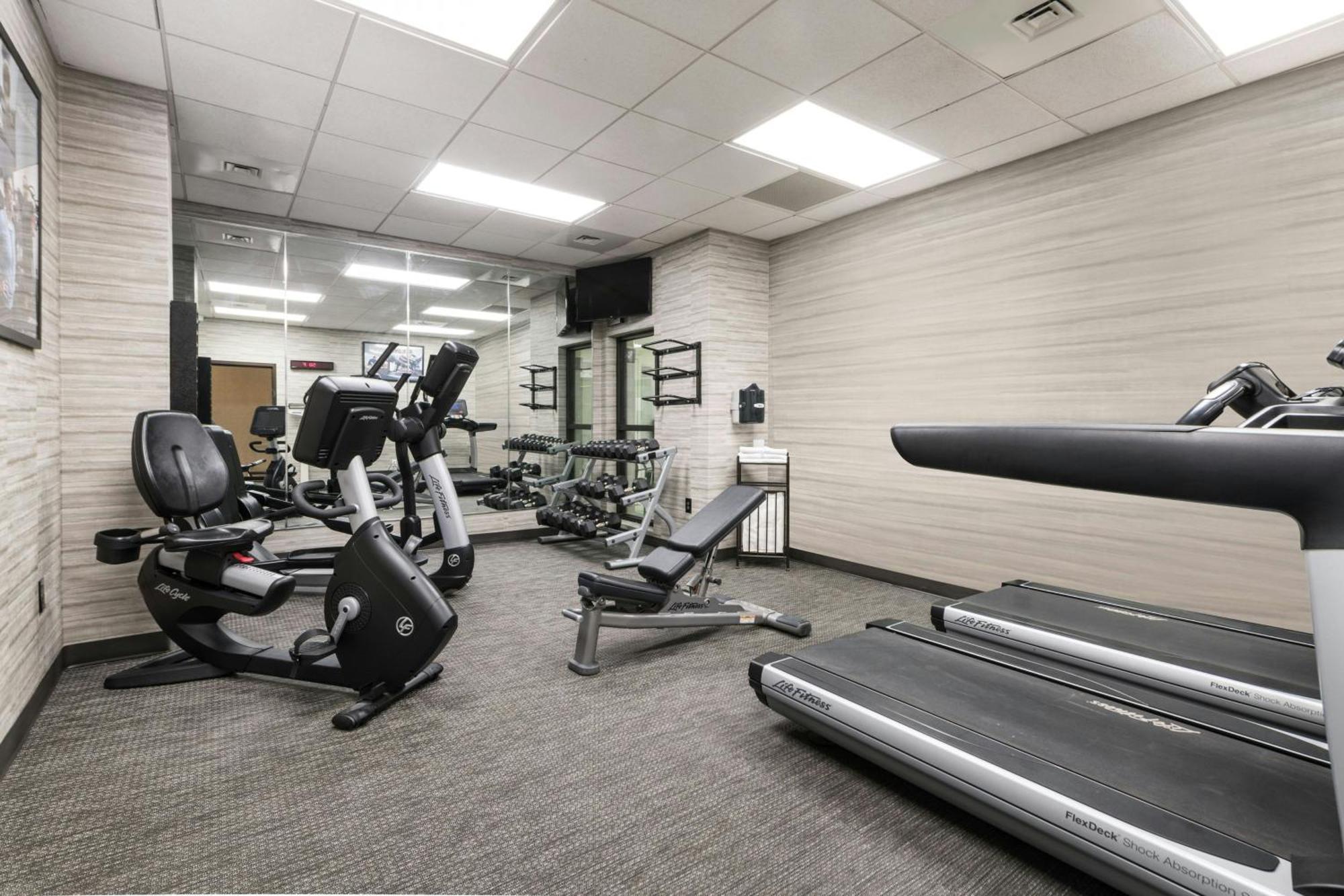 Courtyard By Marriott Newark-University Of Delaware Buitenkant foto