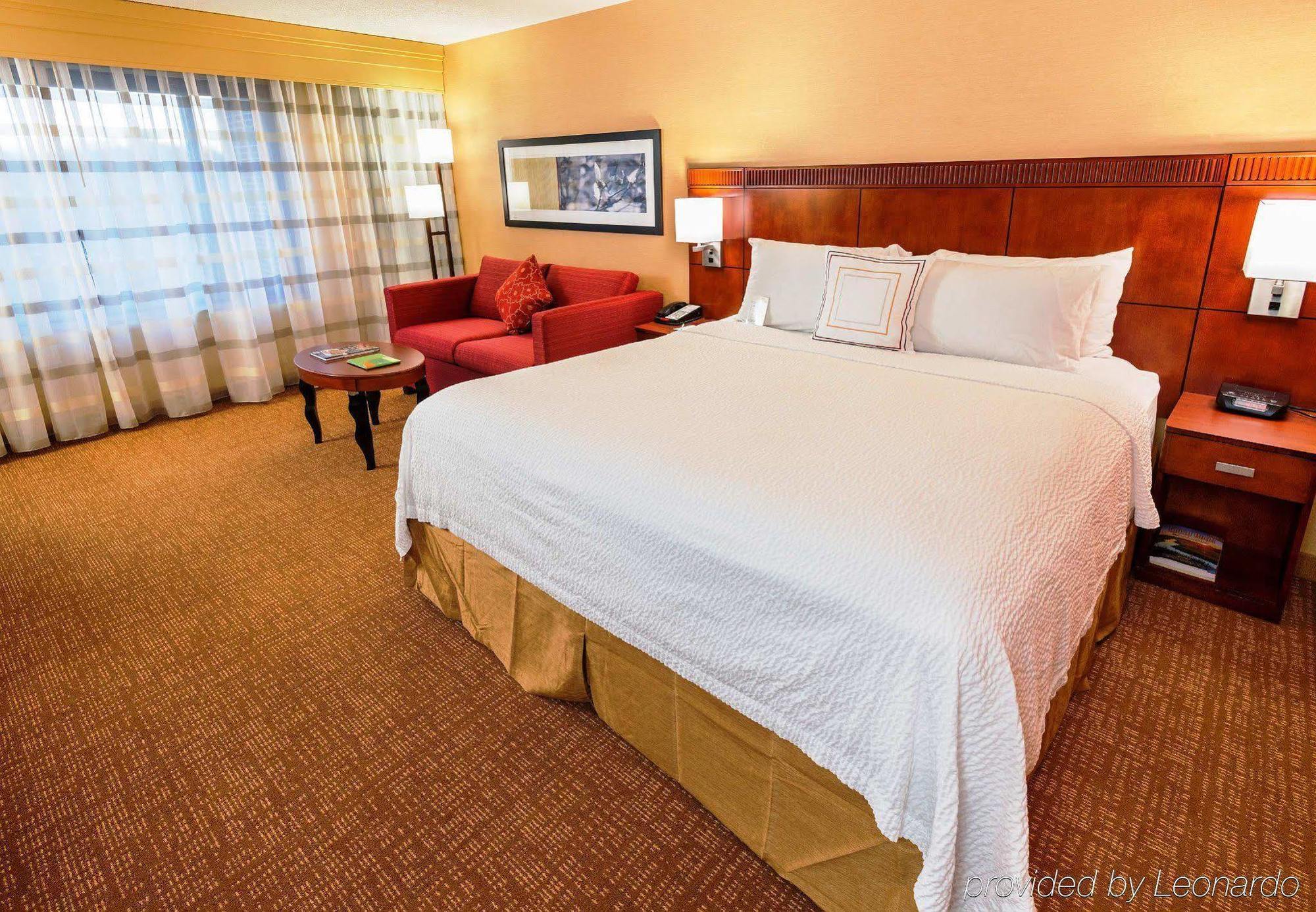 Courtyard By Marriott Newark-University Of Delaware Buitenkant foto