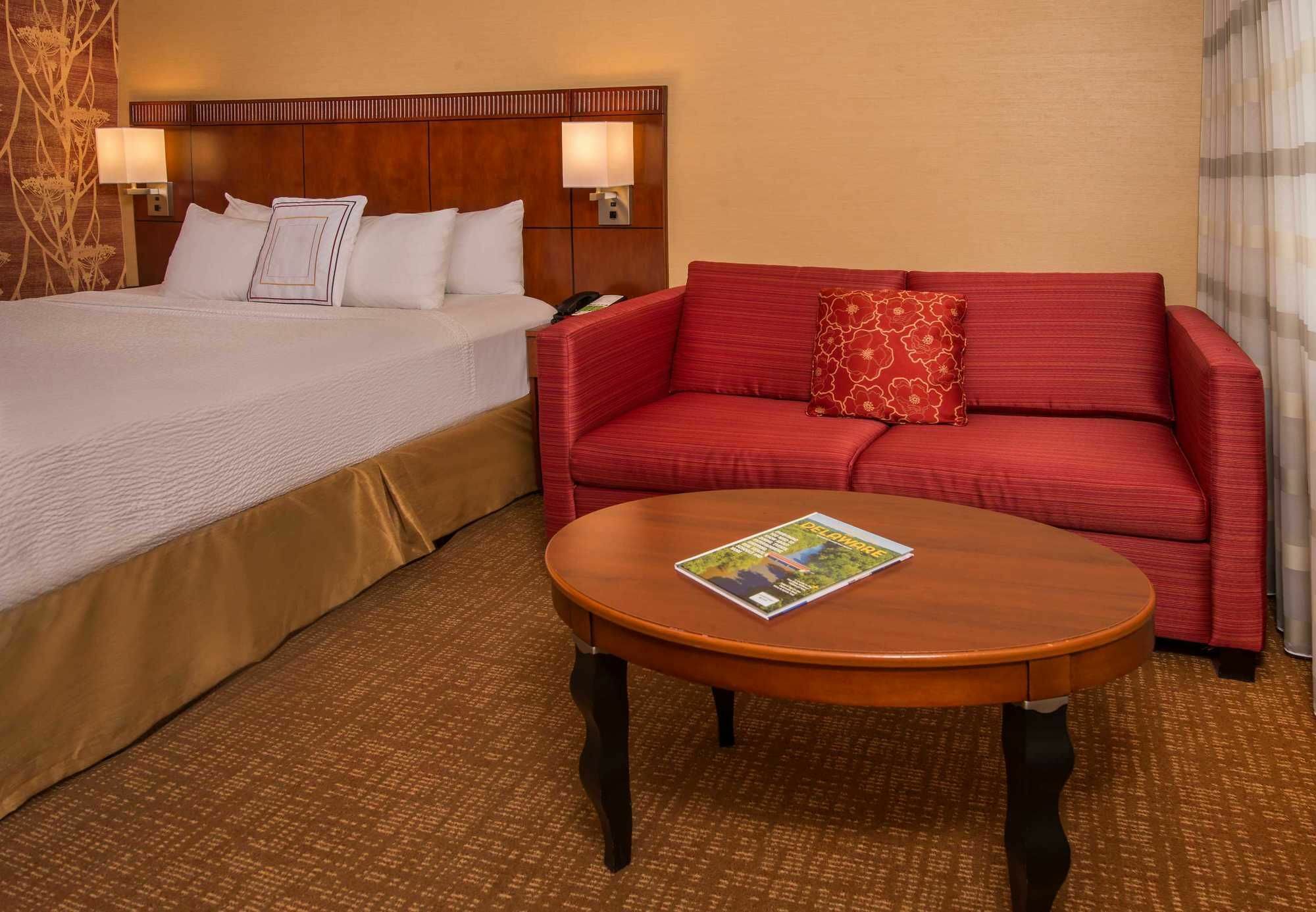 Courtyard By Marriott Newark-University Of Delaware Buitenkant foto